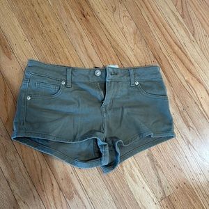BOOTY GREEN JEAN SHORTS